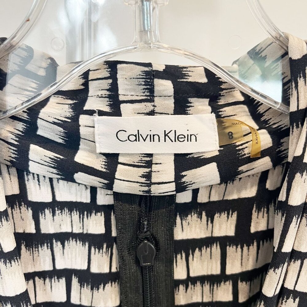 NEW Calvin Klein Black & White Geometric Print Sleeveless Dress - Size 8 - Picture 3 of 6